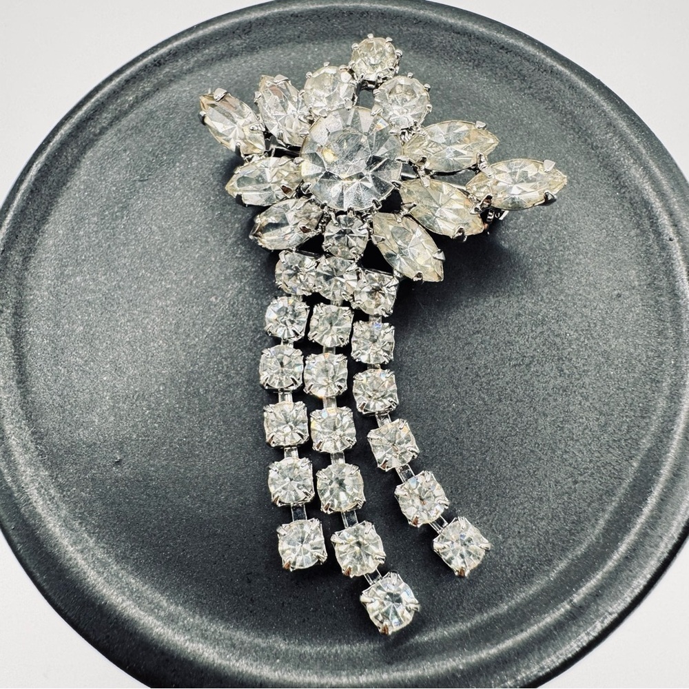 VTG Rhinestone Flower Brooch | Cascading Crystal Drop Pin | Old Hollywood Glam